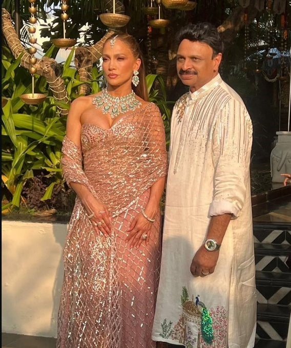 Jennifer Lopez a luat o sumă fabuloasă în weekend! India a fost mai mult decât darnică cu artista