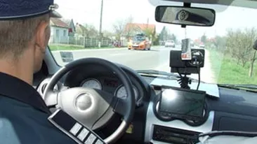 Un tanar de 29 de ani, prins circuland cu 127 de kilometri pe ora in Craiova!