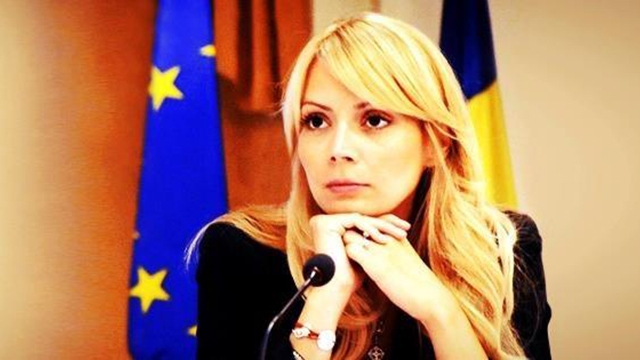 Daciana Sarbu in ipostaze cum nu ai mai vazut-o pana acum!