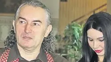 Luceafarul huilei a urlat ca lupul la luna in puscarie cand a vazut pozele astea cu Marilena goala! Cum arata sotia lui Cozma