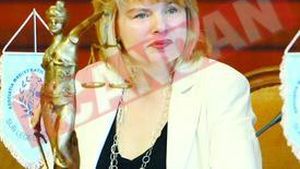 Sefa magistratilor tine audiente la fast-food