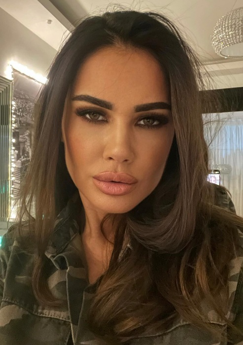 Oana Zăvoranu, mesaj de iertare către toate vedetele pe care le-a ironizat de-a lungul timpului (Foto: Facebook)