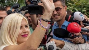 Elena Udrea a revenit în Parlament! Ce ținută a purtat? Toate privirile s-au întors către ea