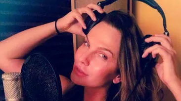 Anna are... sani! Lesko si-a scapat merele pe-afara in timp ce se lauda cu placinta pe care tocmai o gatise!