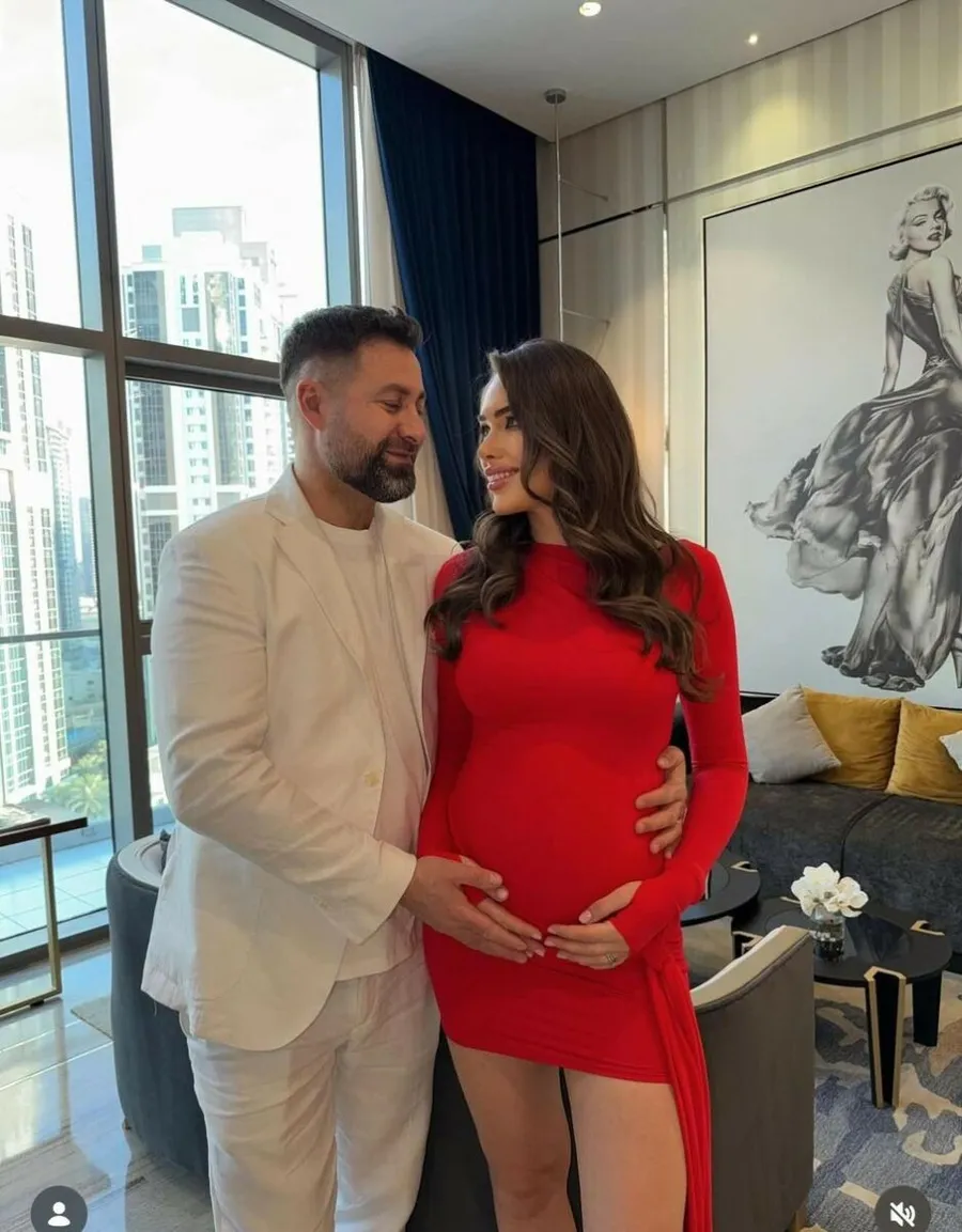 Iustina Loghin este însărcinată