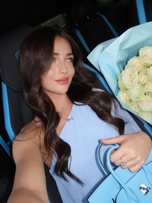 Abush demontează „basmul” afișat de Andreea Bostănică în online: “Scenariul a fost făcut pentru a-și ascunde sponsorii”