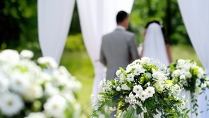 Statul plăteşte ca să te căsătoreşti! Tinerii care fac NUNTĂ ar putea primi de la stat 15.000 de lei