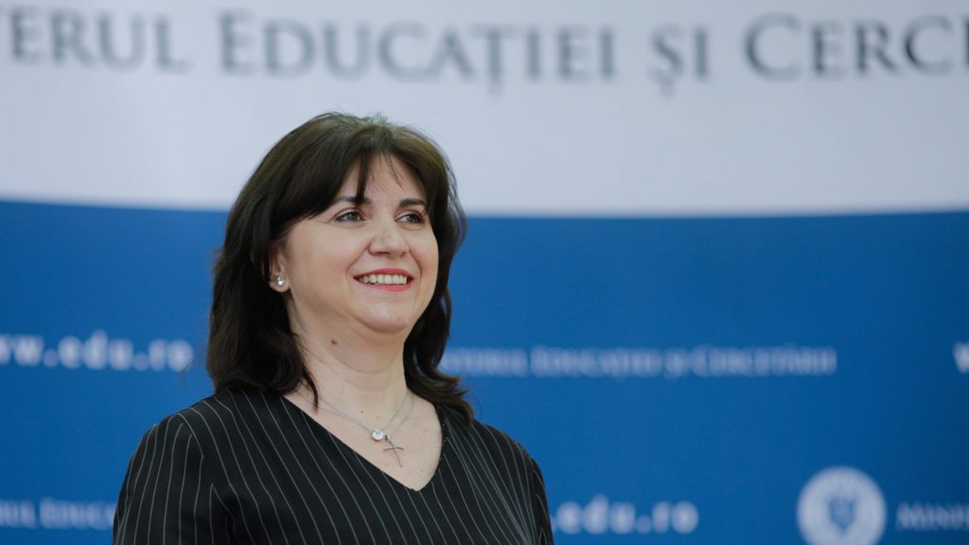 Anunțul făcut de Ministerul Educației! Elevii vor sta în aceeași bancă pe parcursul semestrului