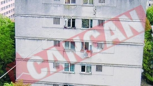 Au jefuit o casa fara sa intre in ea