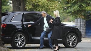 VIDEO EXCLUSIV. Văduva îi poarta doliu celui mai bogat român deşi erau în război. ”Madame Unirea” şi-a concediat gărzile de corp şi…