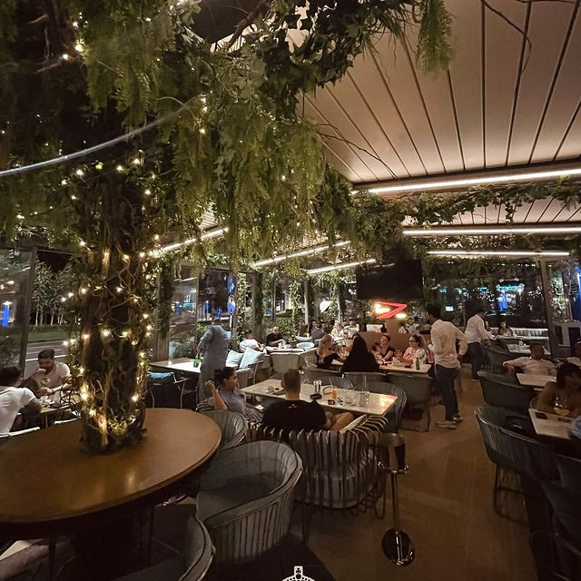 Cât te costă Revelionul în cluburile din București