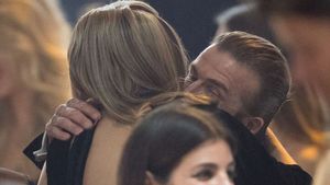 David Beckham, surprins într-un moment de intimitate cu Rita Ora! Cum va reacţiona Victoria când va vedea imaginile?