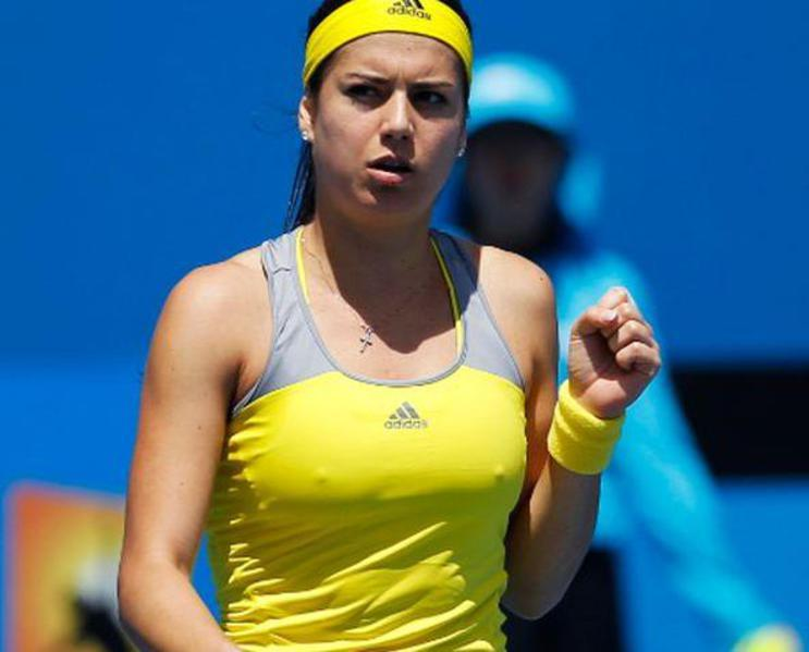 S-a terminat prima partidă de la FED Cup. Ce a făcut Sorana Cârstea cu Carol Zhao, din Canada