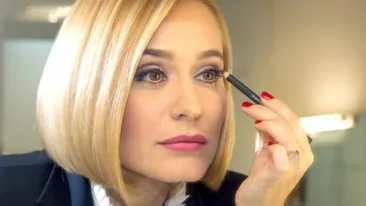 Andreea Esca a uimit pe toata lumea cu aparitia ASTA! Cea mai buna prezentatoare tv din Romania si-a pus rochita si…