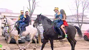 VIDEO Uite-o pe asistenta de la Neatzacalarind un armasar in direct!