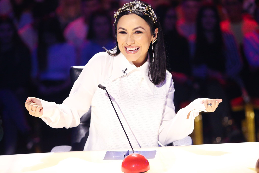 Andra, apariție surprinzătoare la “Românii au talent”, sezonul 9! Jurații show-ului suprem au fost șocați de numărul unei rusoaice cu multe kilograme în plus