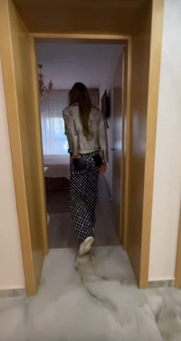 Cum arată penthouseul de lux al Biancăi Drăgușanu. Până și în baie are decorațiuni scumpe