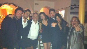 Dragoste mare! Prima imagine cu Mădălina Ghenea şi Gerard Butler de la Revelionul petrecut împreună! Nu-i aşa că-s drăguţi?