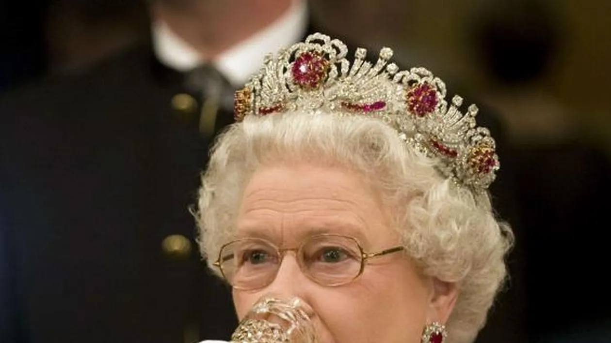 De ce bea Regina Elisabeta numai vin românesc