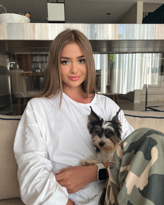 Iuliana Beregoi a ajuns la vârsta majoratului / (Sursa: Instagram)