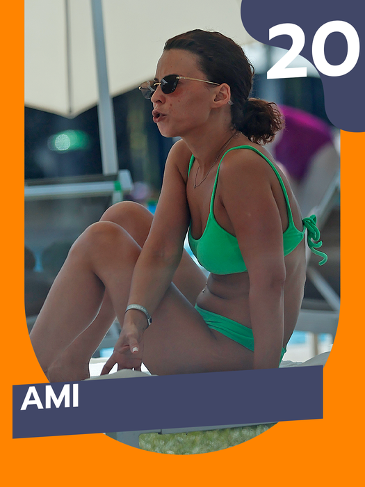 Retrospectiva verii 2025: Atenţie! Intră în acţiune TOP 25 vedete care au defilat în costume de baie! Roxana Dobre, Livia EX-Bordea sau Lora, show total pe litoral