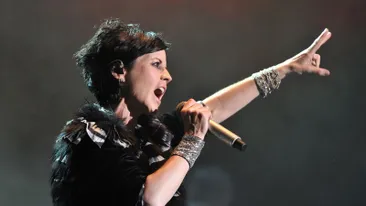Solista trupei The Cranberries a murit! Dolores O'Riordan avea numai 46 de ani