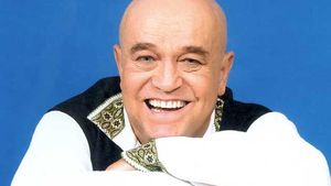 Benone nu e chel destul, dar e si fudul! “Toata viata am avut admiratoare care m-au pupat pe cap!”