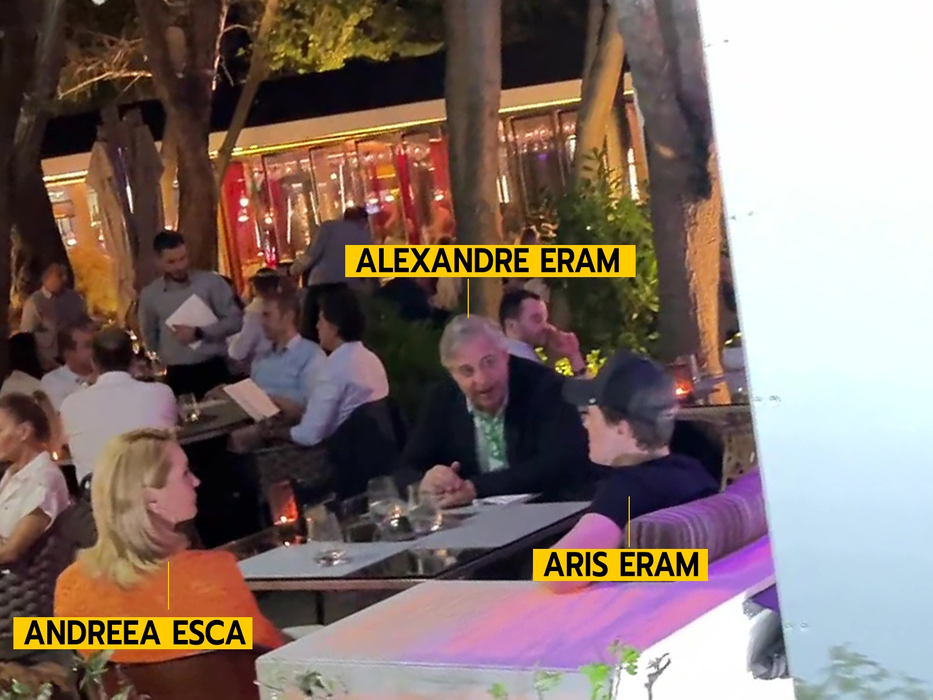 Andreea Esca și Alexandre Eram, alături de fiul lor, Aris (Foto: CANCAN.RO)