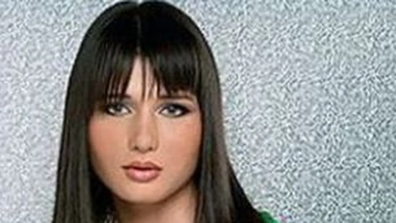 Elena Basescu este gravida! Presedintele s-a ferit sa vorbeasca despre sarcina: Lasă să treacă trei luni'