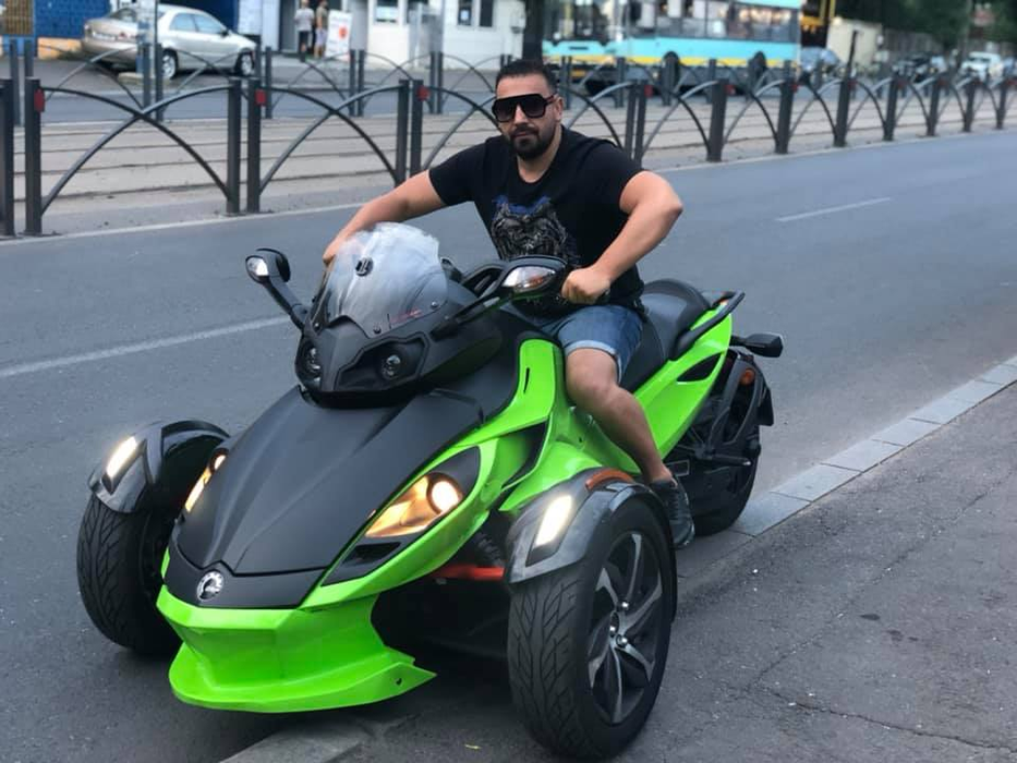 Manu Bombardieru i-a lansat provocarea lui Nuțu Cămătaru (Foto: Facebook)