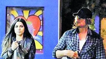 Lili Sandu, fotografiata de paparazzii americani impreuna cu fostul iubit al lui Halle Berry, recunoaste relatia!