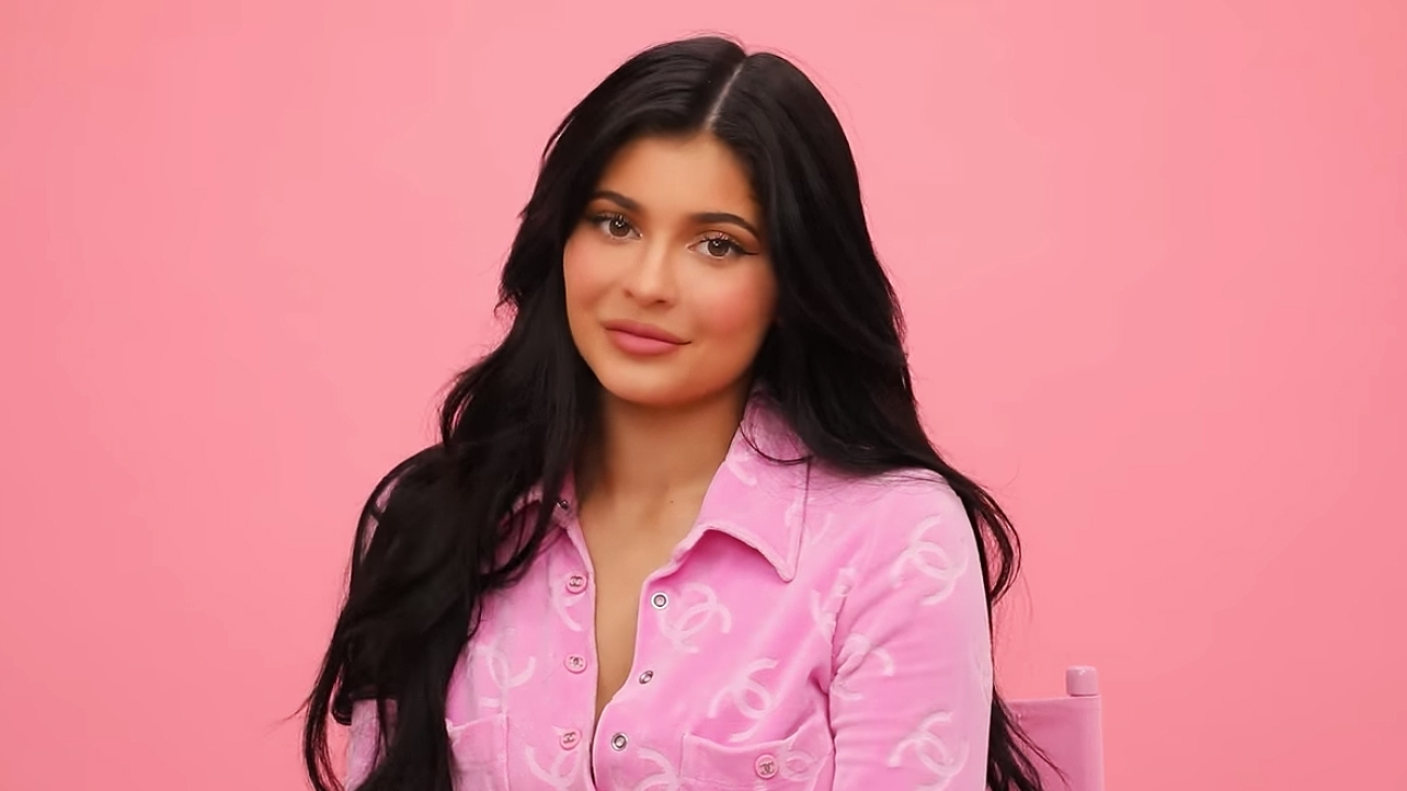 Kylie Jenner, pe primul loc în topul celor mai bine plătite celebrități de pe Instagram