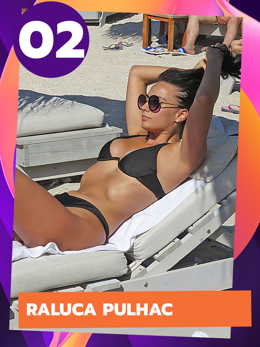Cine o face mai bine? Cosmina Păsărin, Adelina Pestrițu, Anna Lesko sau Simona Trașcă? TOP 50 fete care se luptă cu părul, în costum de baie