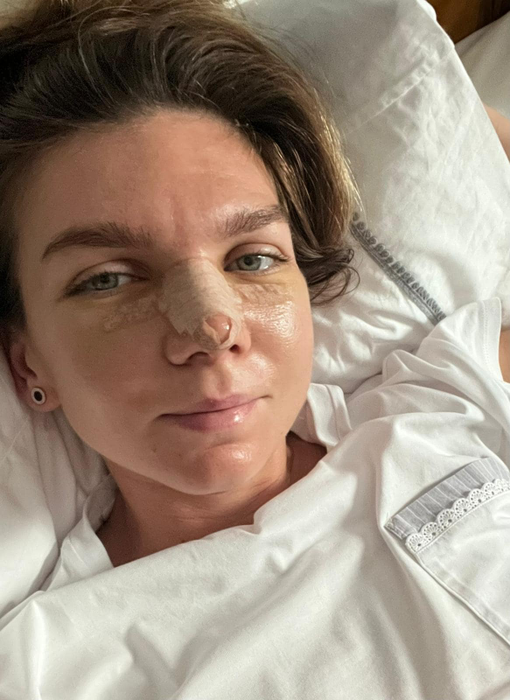 Simona Halep a cerut tratament pentru sinuzită (Foto: Facebook)