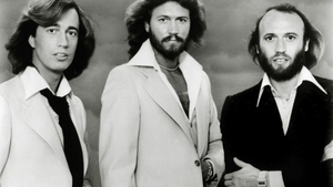 Încă un membru al trupei Bee Gees a murit! Dennis Byron s-a stins din viață, la 4 zile după moartea colegului său