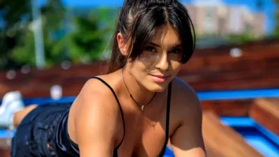 Diana Bulimar, fotografii fără sutien. Fosta gimnastă a încins internetul