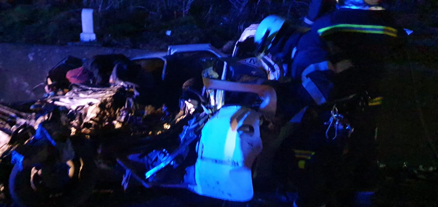 Carnagiu în Olt. 4 persoane și-au pierdut viața în urma impactului violent