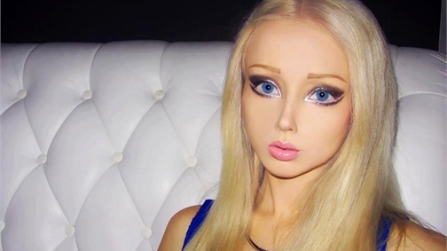 Femeia Barbie, când era mică, arăta fix ca o păpuşică! Nu-i aşa că era super drăguţă?
