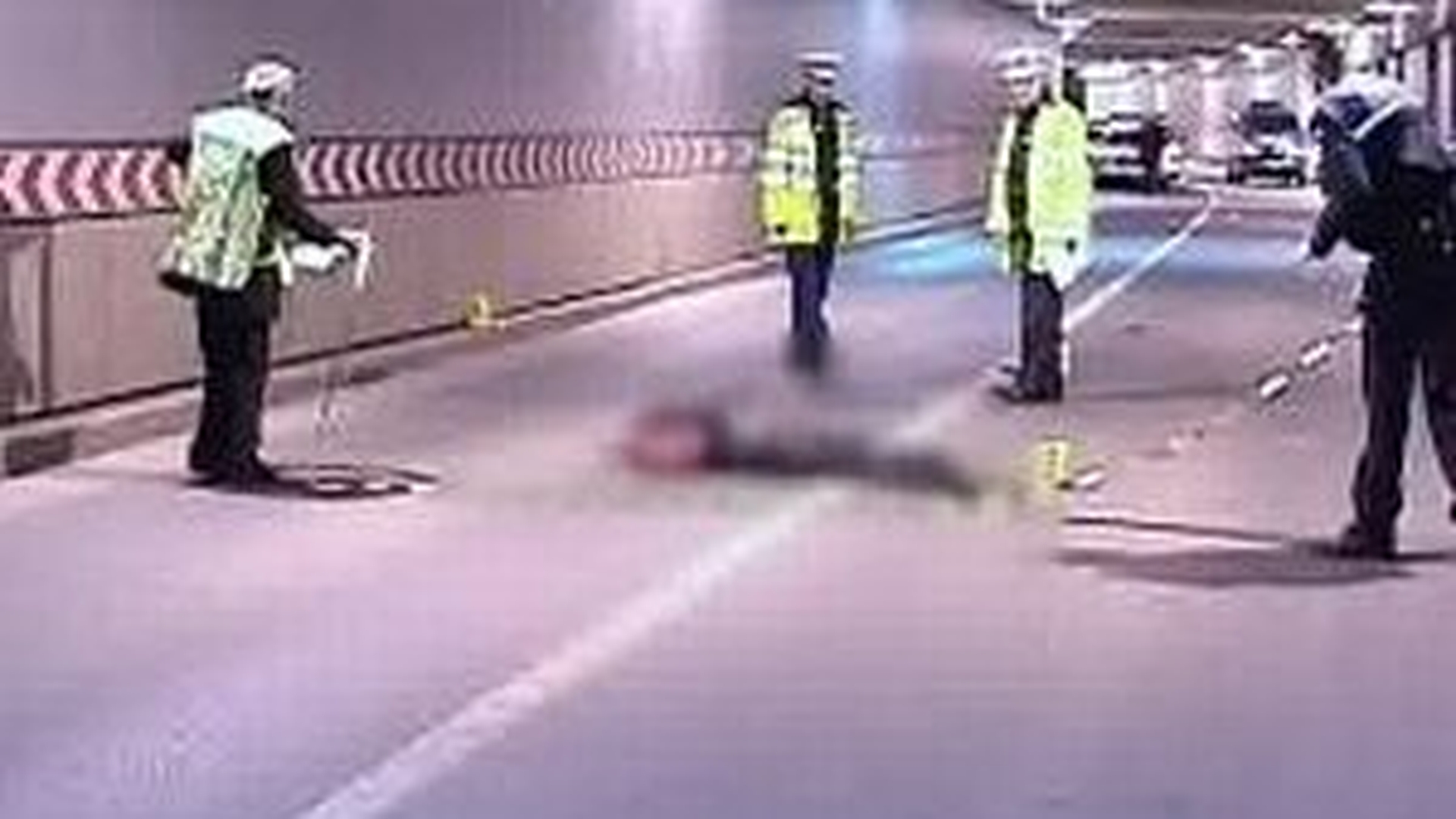VIDEO Un tanar de 20 de ani a murit  intr-un grav accident de motocicleta petrecut in pasajul Unirea