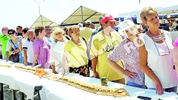 Preparat demn de Cartea Recordurilor. Sandvici de 106 metri la Arad