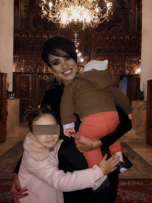 ADELINA PESTRIŢU a devenit naşă pentru a doua oară! Imagini de senzaţie cu iubita lui SPEAK