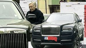 Fostul acționar de la Dinamo a apărut la piață cu un Rolls Royce Cullinan de 400.000 €