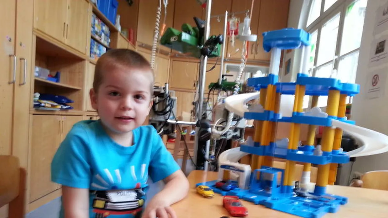 La numai 3 anisori, Catalin se zbate sa se vindece de leucemie. Vezi cum il poti ajuta, de ziua lui de nastere