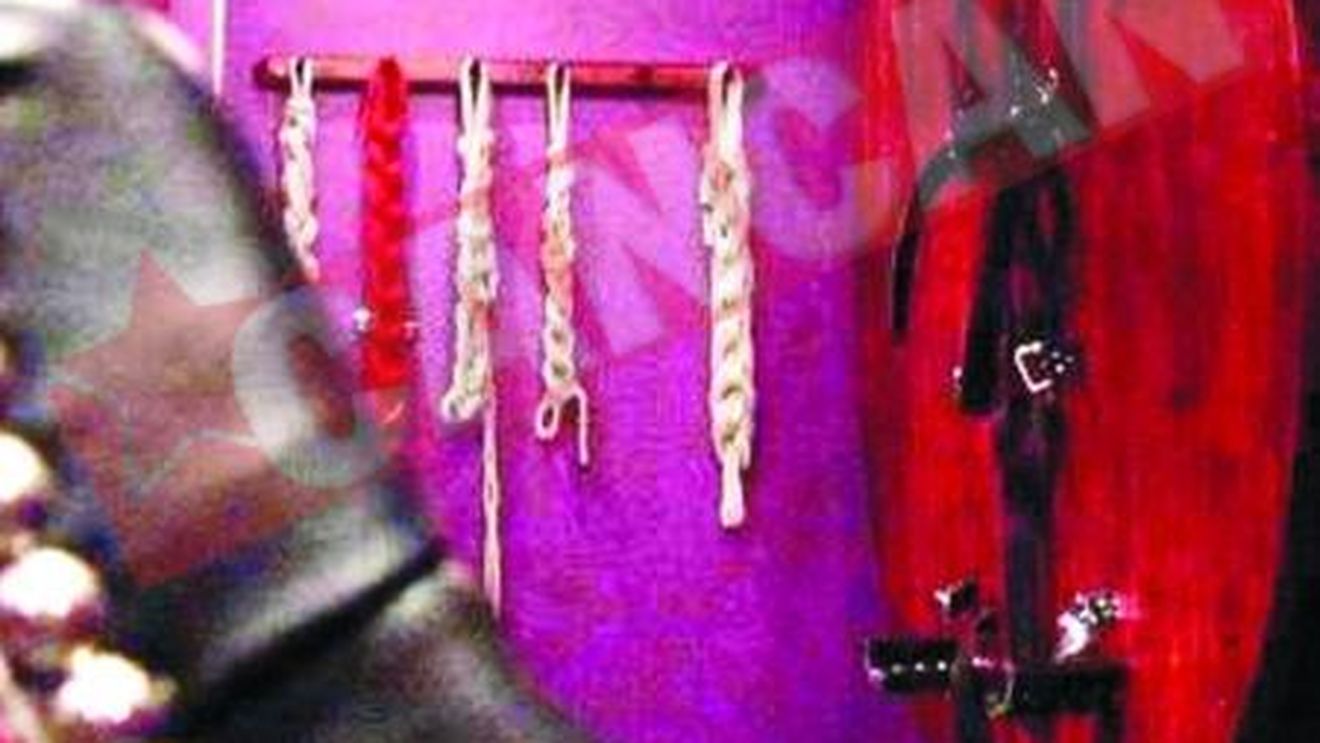 Si-a facut inchisoare sado-maso in pivnita