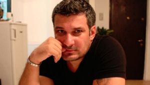 Adi de la Vâlcea, revoltat după moartea lui Petrică Mîțu Stoian: “Am fost plătiți de Guvern ca să murim?”