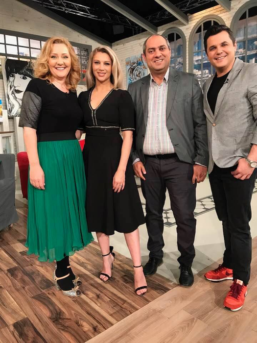 Elena Lasconi, mărturii sfâșietoare despre primul mariaj: “Aș fi divorțat a doua zi”. Ce îi facea primul soț vedetei de la Pro TV