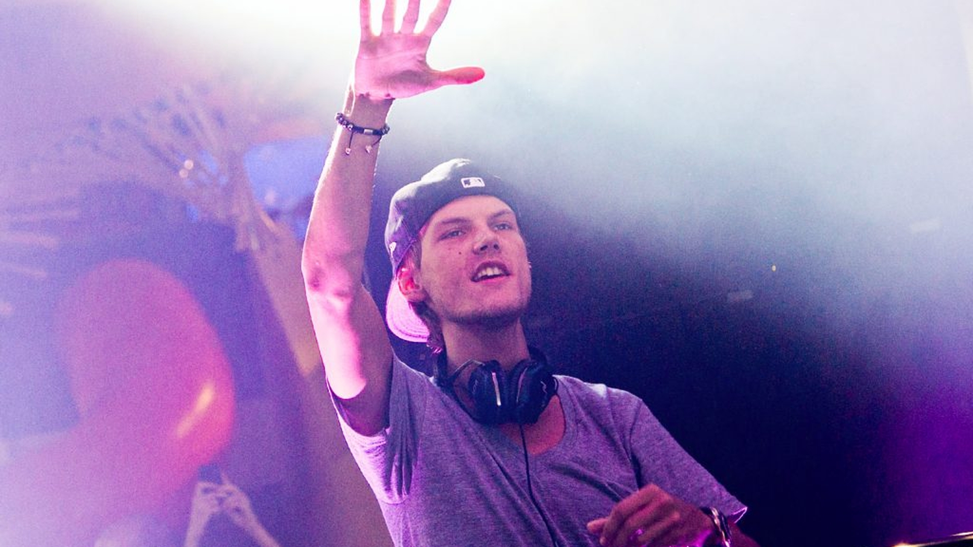 DJ-ul Avicii si-a presimtit sfarsitul! "Stiu ca voi muri" Declaratiile artistului dinainte de tragedie iti vor da fiori!!!