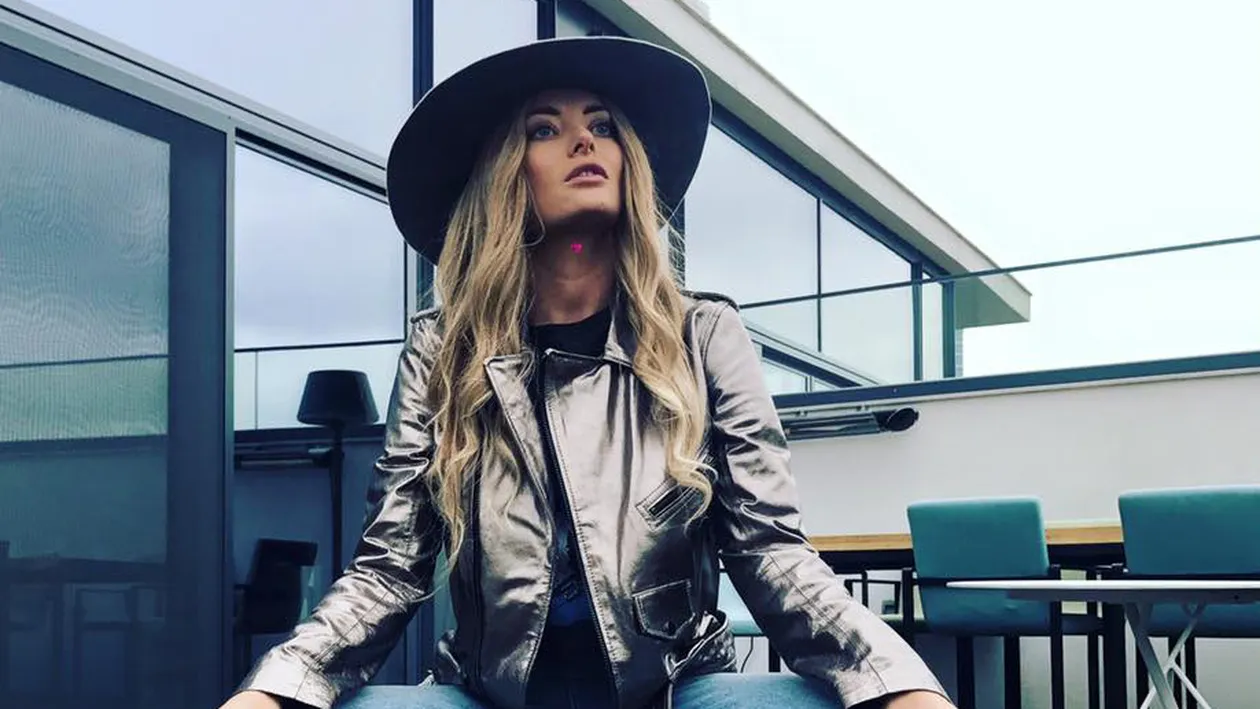 DELIA a răbufnit din nou din cauza clipului cu adolescentele din Ploieşti, care şi-au umilit colega! Ce pedeapsă propune pentru cele două fete