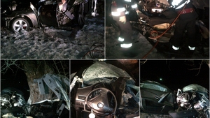Trei tineri au murit după ce maşina în care se aflau s-a izbit de un copac! BMW-ul lor arată ca după război