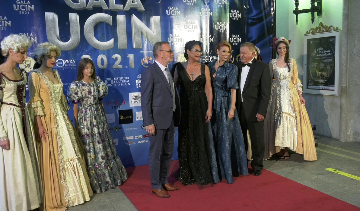 Eugenia Șerban, alături de colegi, la Gala UCIN / Sursă foto: CANCAN.RO